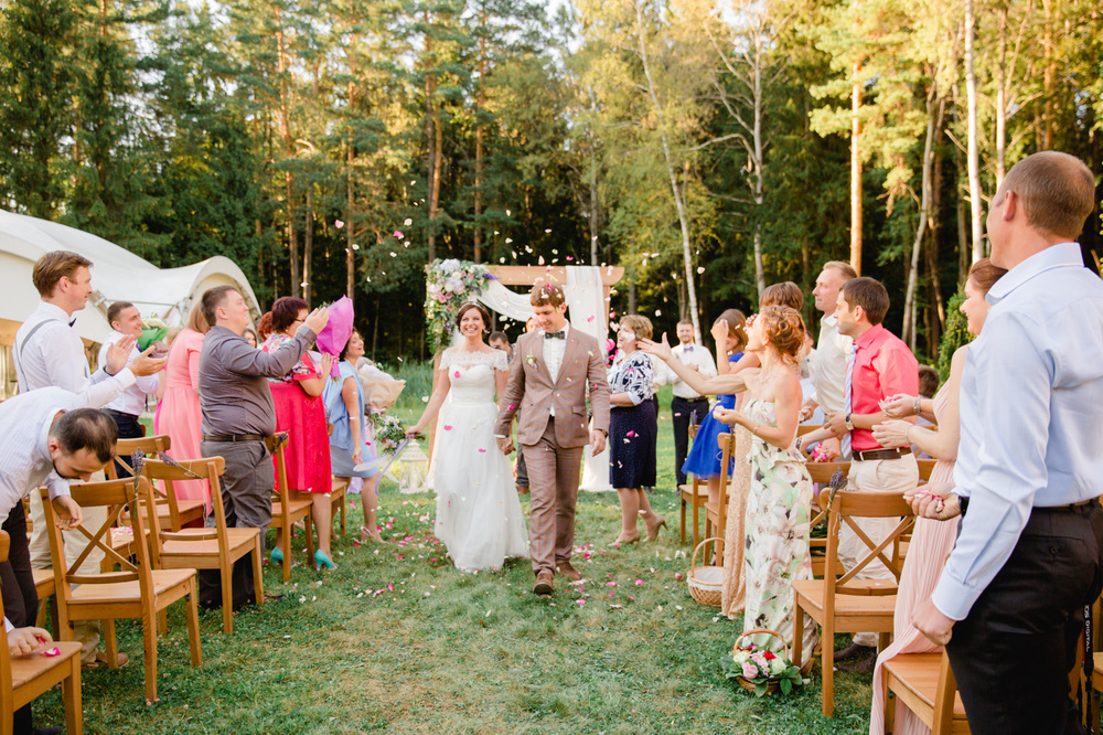 Rustic wedding at the Art hotel Karaskovo