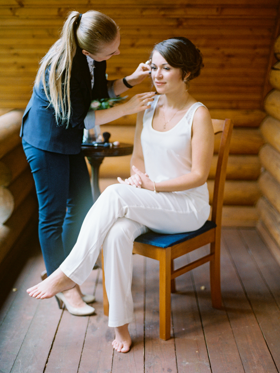 Rustic wedding with horses and owl in Dobromysli Film