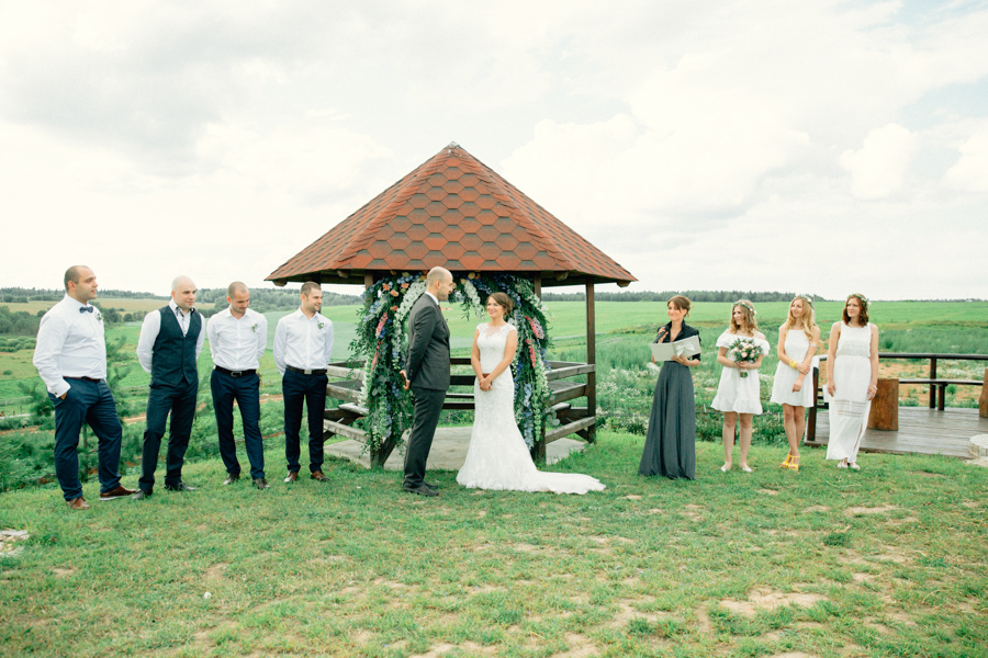 Rustic wedding with horses and owl in Dobromysli Film