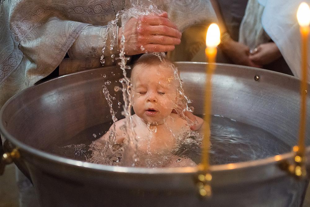 крещение ребенка в Храме Благовещения, Павловская слобода, стоимость, фотограф, крестильное
