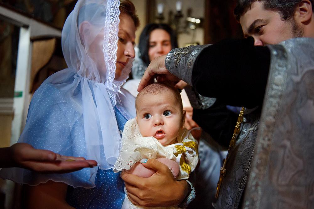 фотограф на крещение, москва, где крестить, ребенка, крестильная рубашка, храм Воскресения Словущего