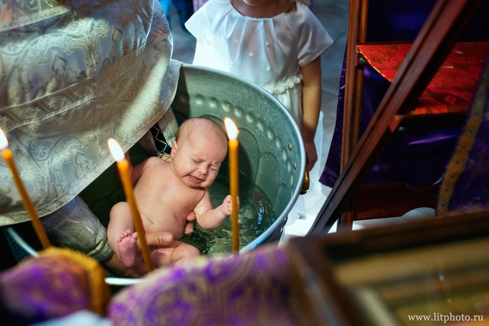 фотосъемка крещения ребенка