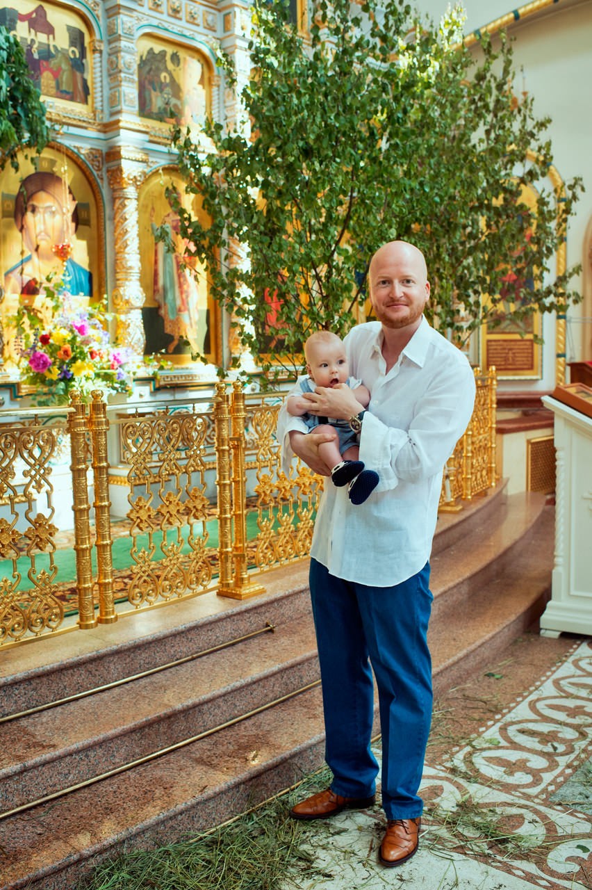 Крещение в Храме Игоря Черниговского в Переделкино. Фотограф на крещение