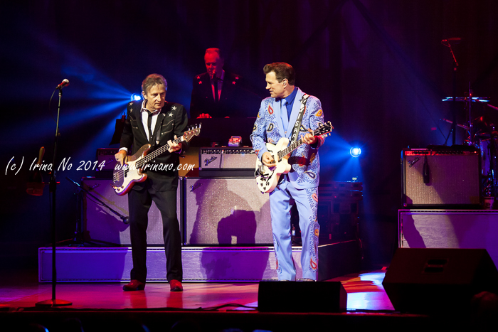 Concert Photos - Chris Isaak