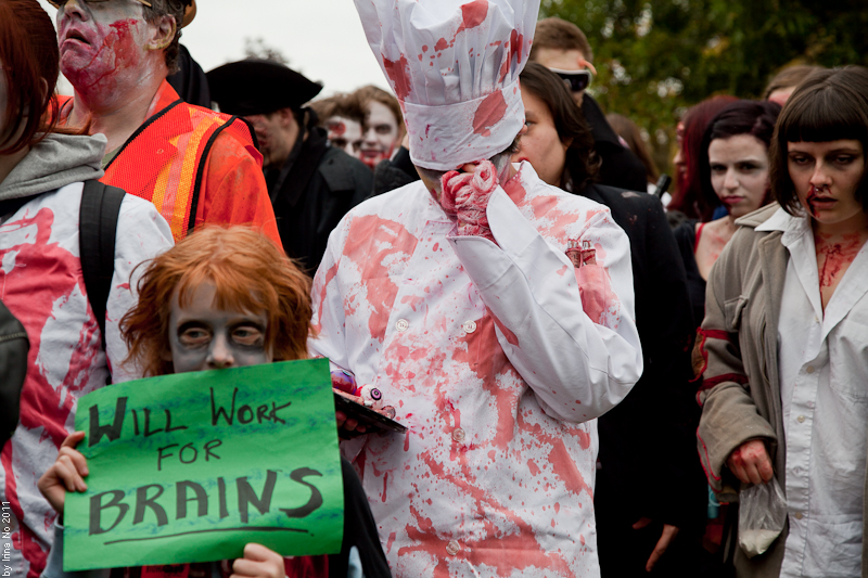 Reportage - Toronto Zombie Walk 2011