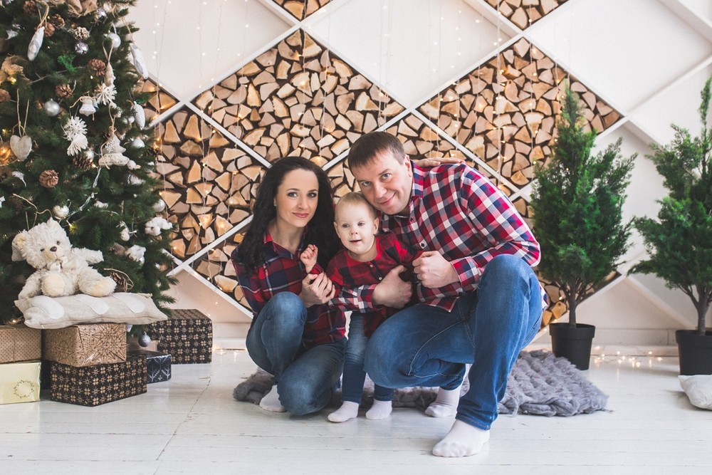 FAMILY - Семья Ульяновых новый год