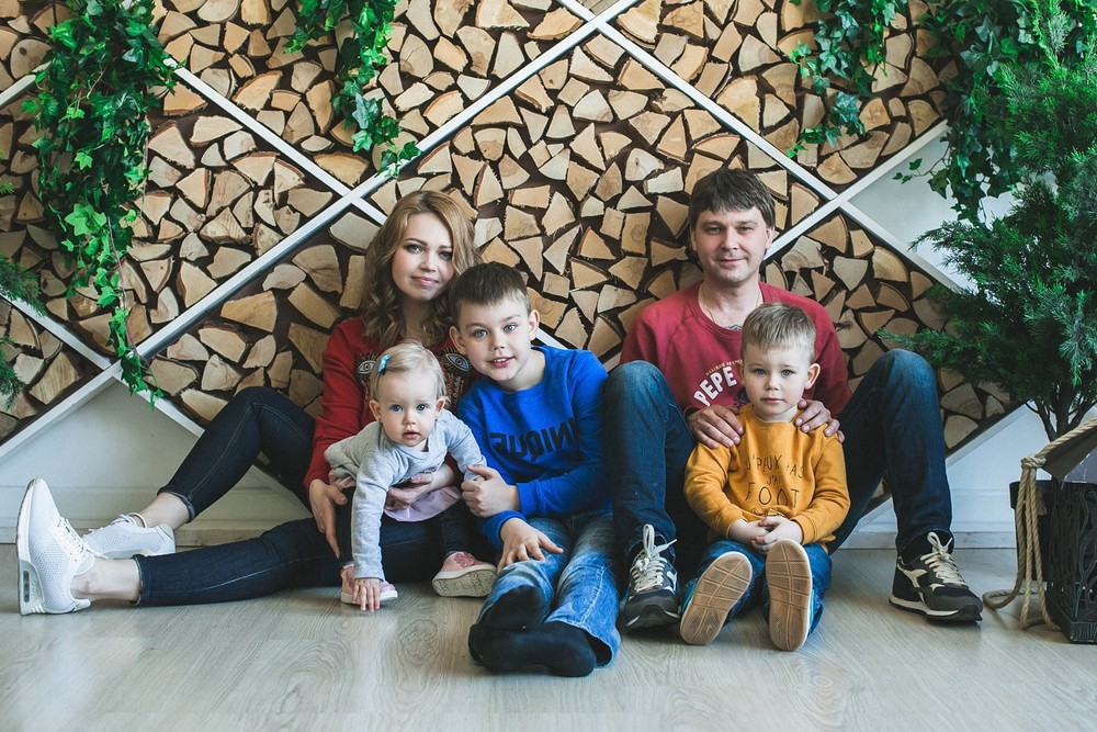FAMILY - Семья Хвастиных