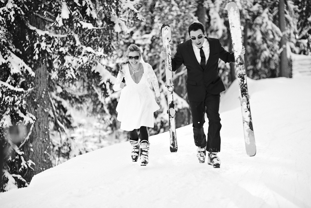 Mountain ski wedding