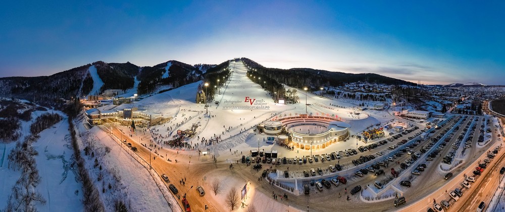 горнолыжный комплекс Бобровый лог Красноярск фотограф видео с кавадрокоптера сноуборд кататься 