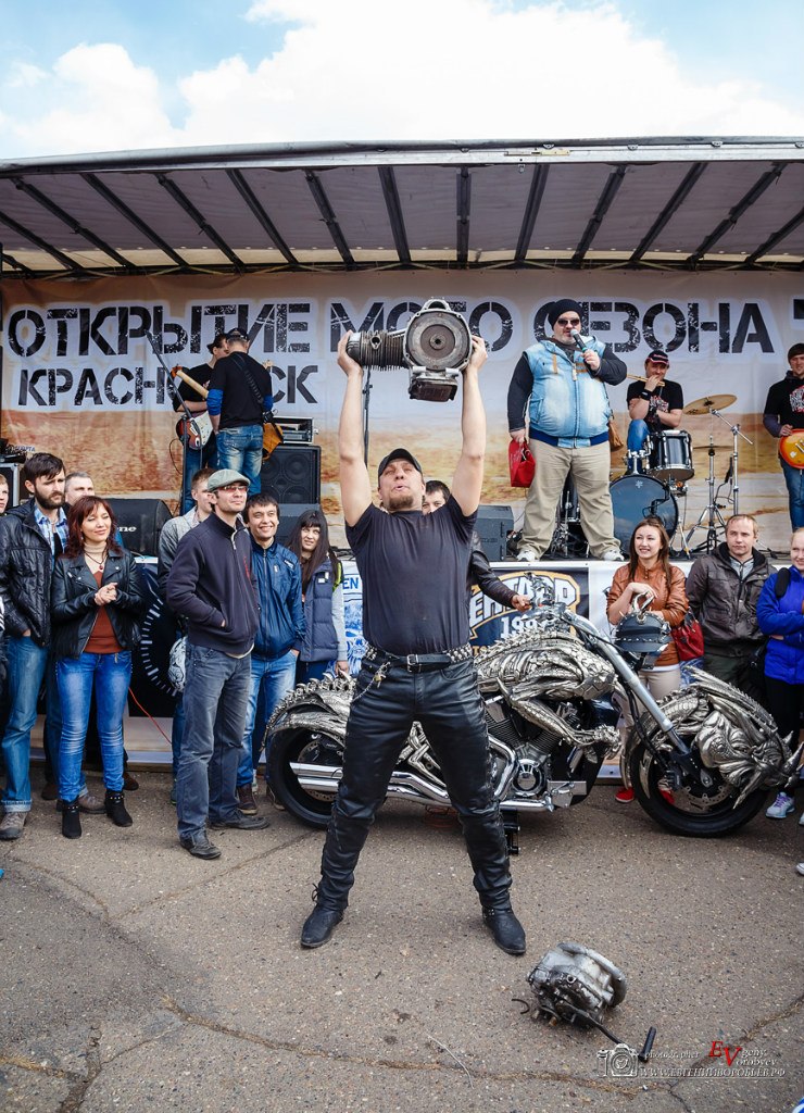 Фото репортаж с открытия байкерского сезона в Красноярске