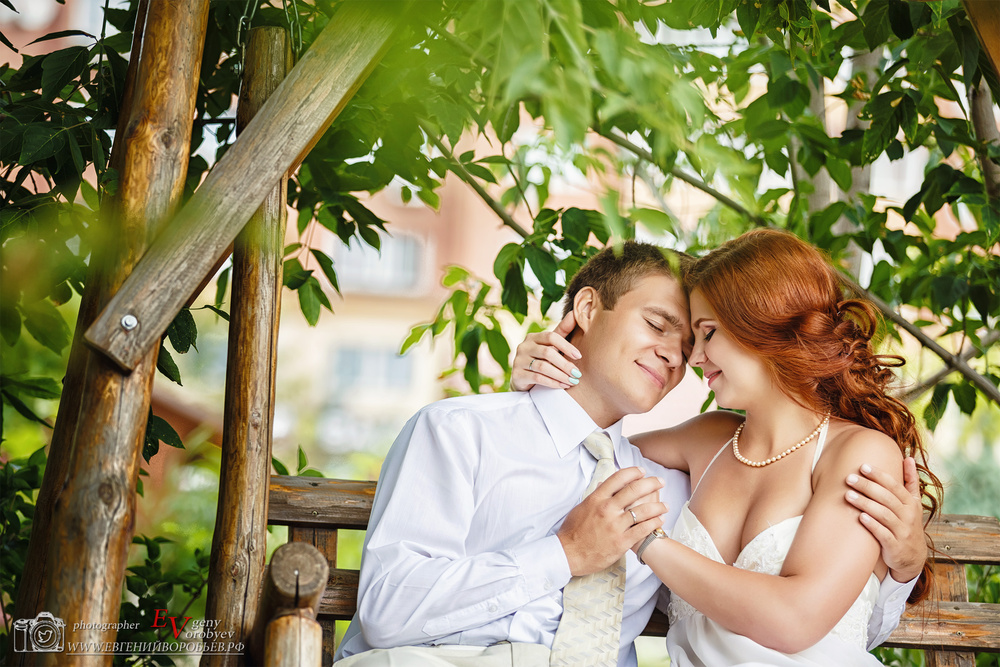 лучший свадебный фотограф Красноярск фотосессия сады мечты невеста платье 