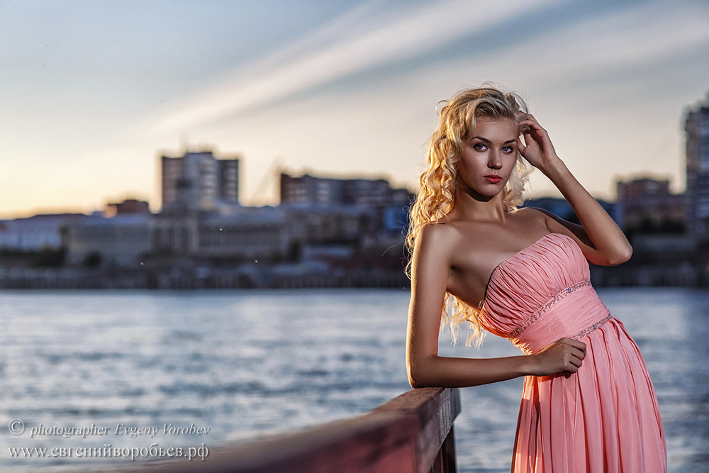 фотосессия фотограф Красноярск красивая девушка платье макияж прическа визажист