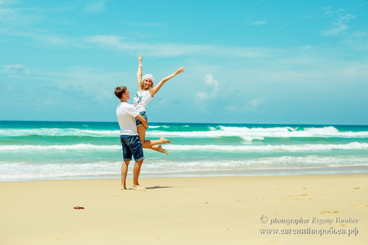 фотосессеия лавстори love story фотограф Пхукет Таиланд Phuket пара экскурсия море пляж пальма закат