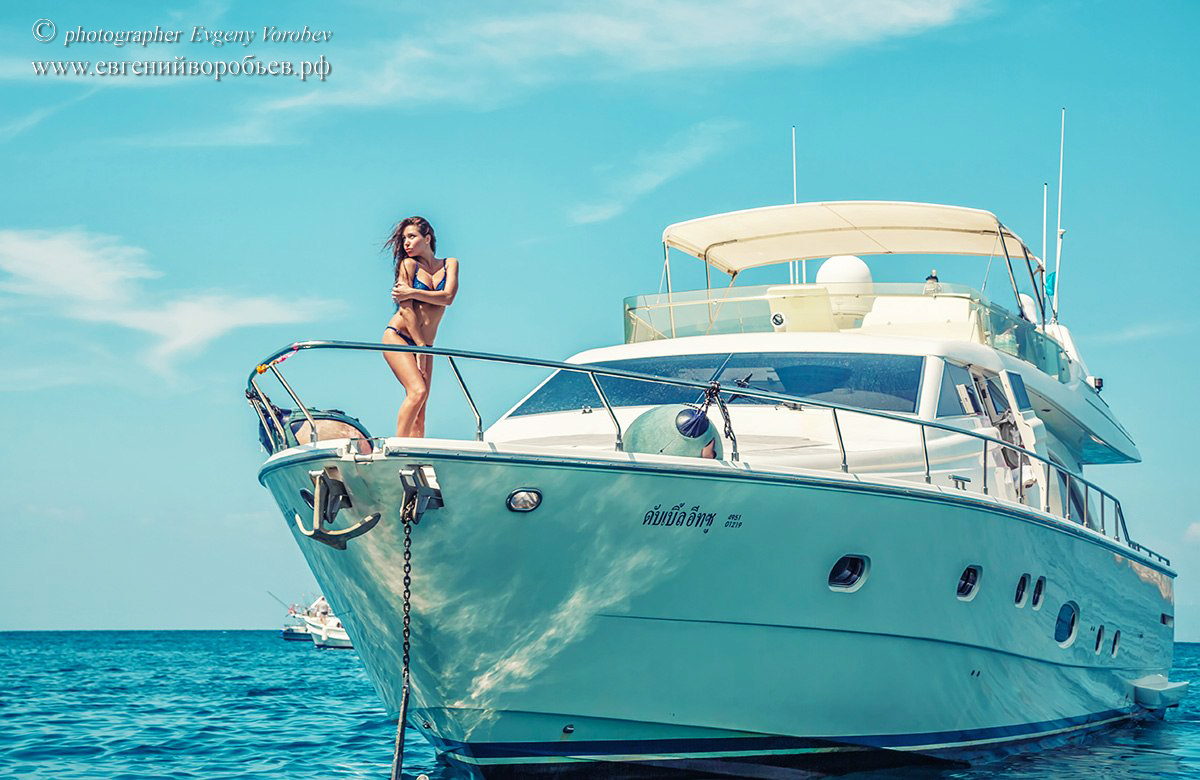 пляж море купальник девушка яхта индивидуальная фотосессия фотограф Пхукет Таиланд