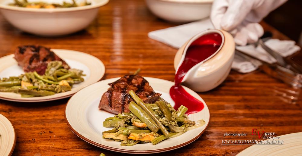 фотосъемка еды блюд меню Красноярск ресторан мясо стейк суши ролы предметная фотосъёмка
