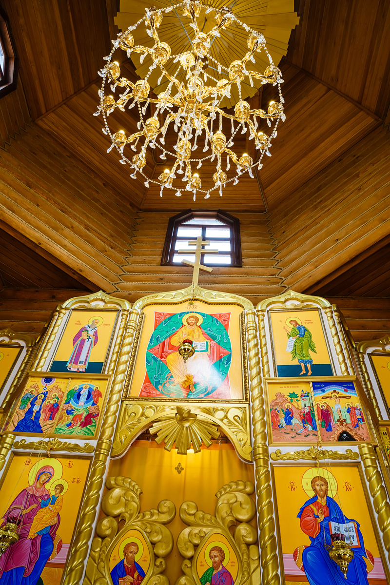 фотосъемка храм церковь алтарь фотограф Красноярск интерьер икона свеча 