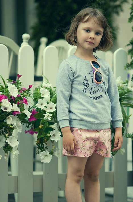 Толстовки и футболки от Petite Princesse 
