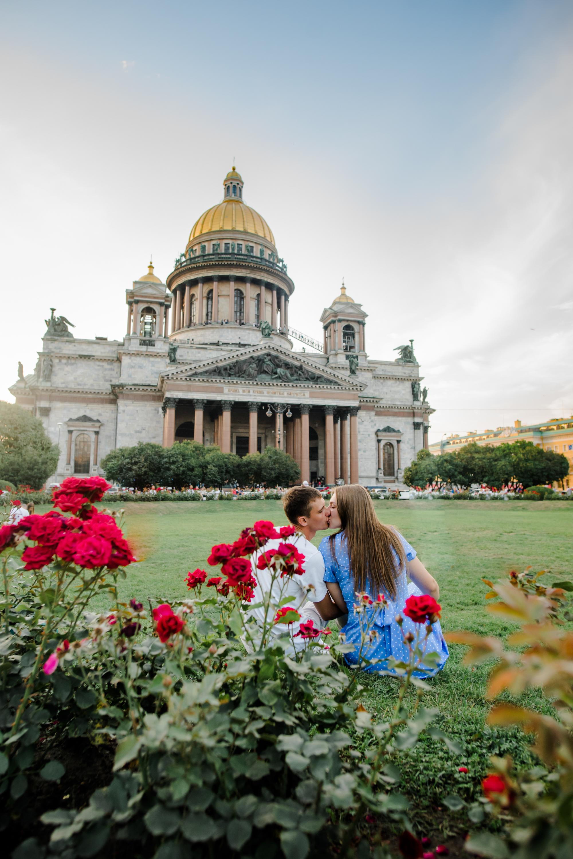 Лавстори на Исаакиевской площади