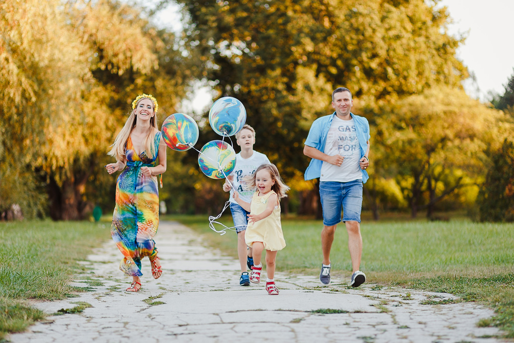 HAPPY FAMILY