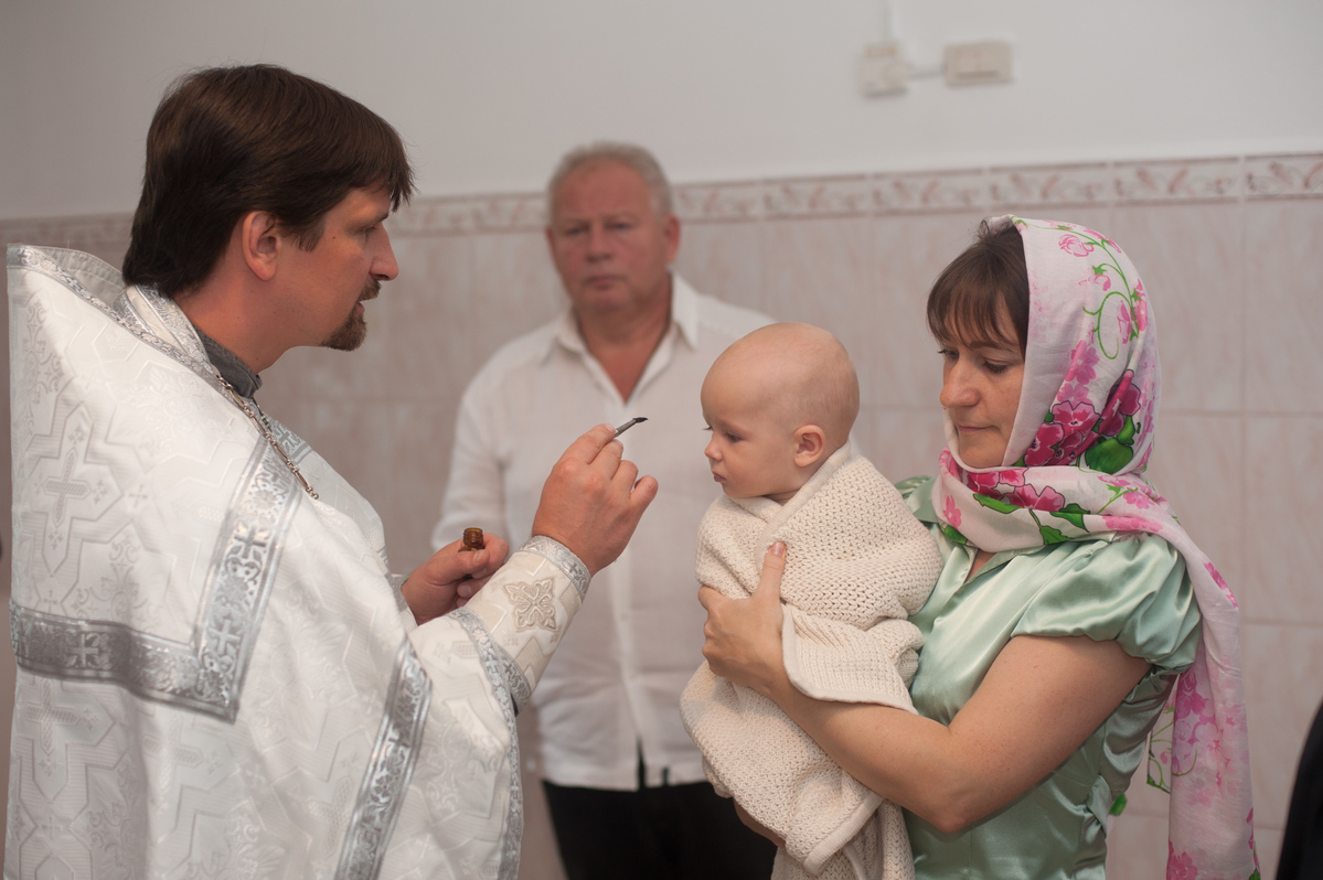 Крещение Мирона и его семья