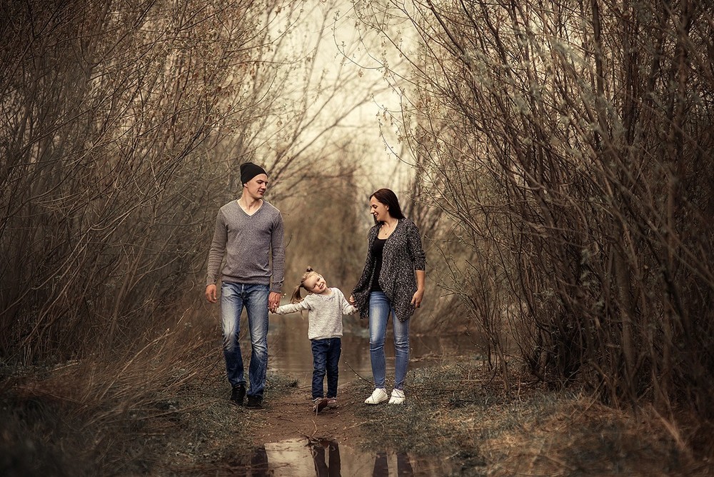 Семейные фотосессии - Весенняя прогулка