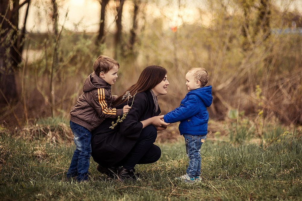 Семейные фотосессии - Мама и мальчики