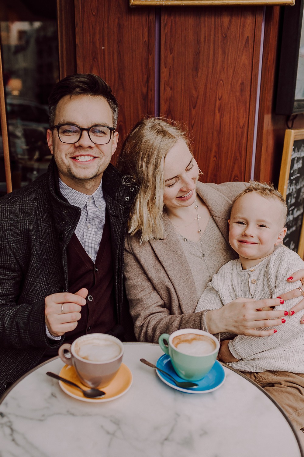 FAMILY IN PARIS