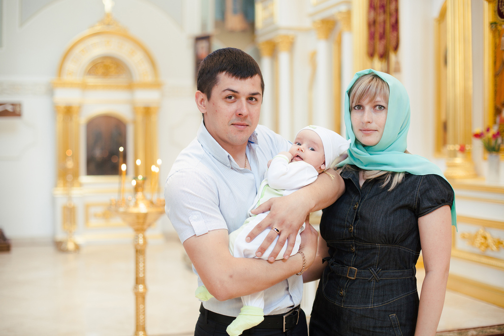 Фотоуслуги - Крестины - Фотосъемка крещения детей в городе Алексеевка. Выезд в другие города.