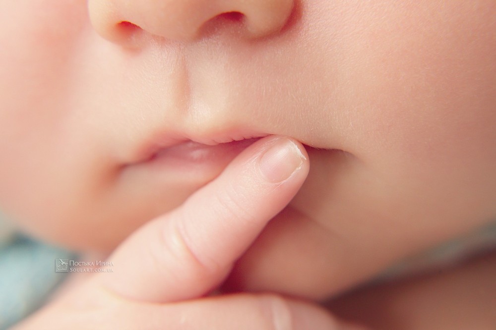 макро пальчики новорожденного фото Постыка