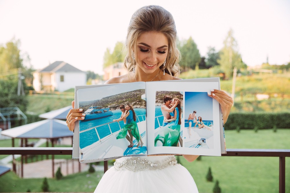 PHOTOBOOK