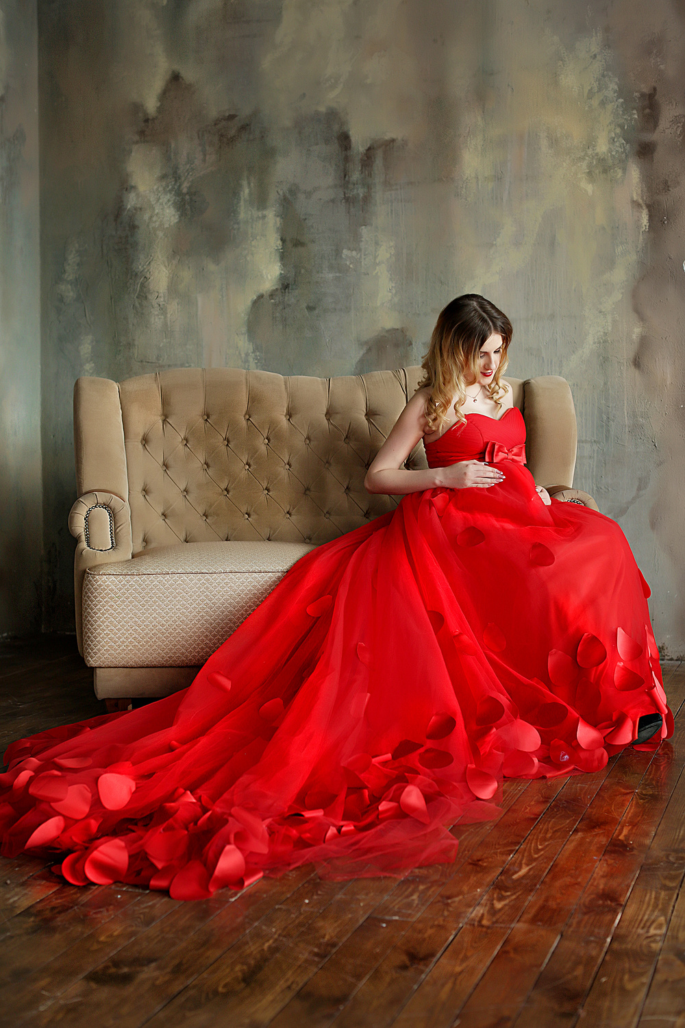 Фотосессия В Красном Платье В Студии