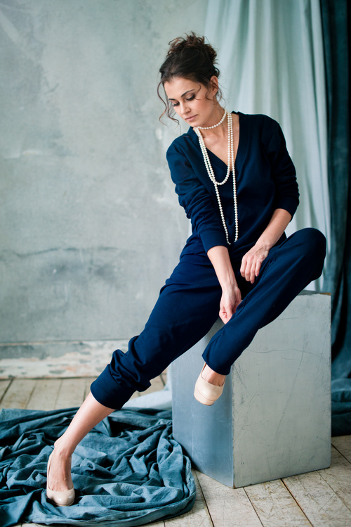 For YULIA SHERSHOVA / VIVERIUS