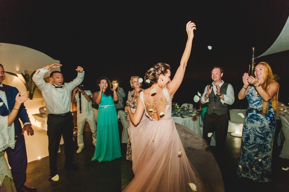 свадьба на санторини, греческие танцоры