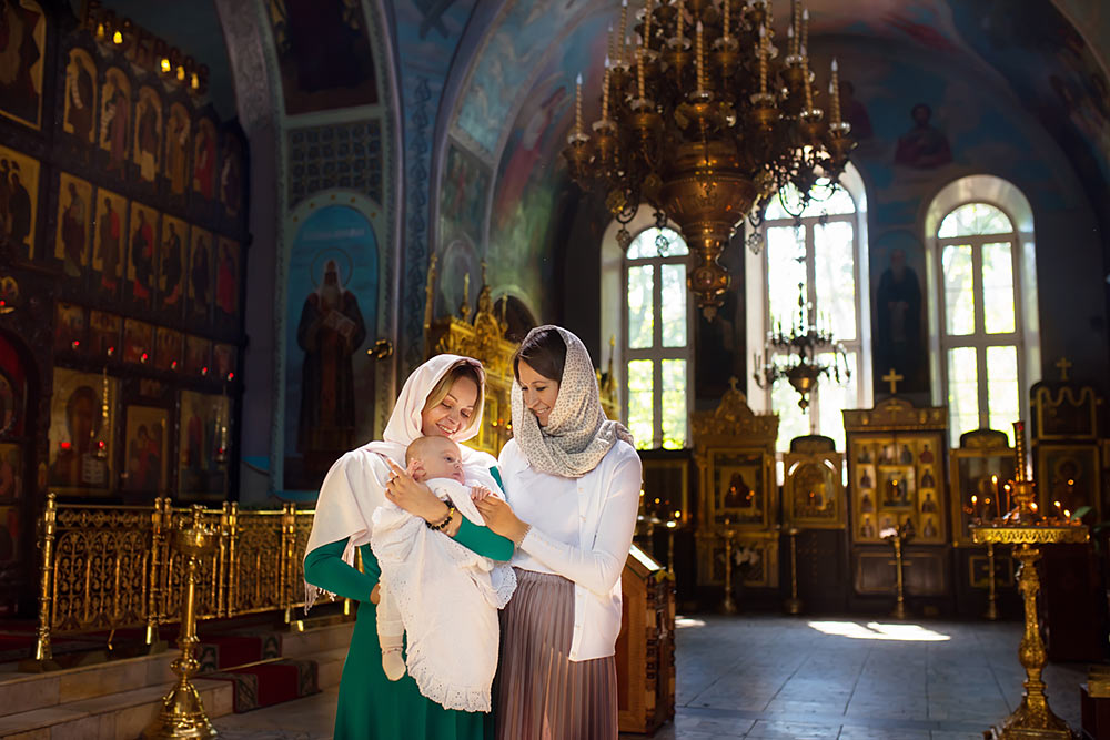 Меняют ли крестных