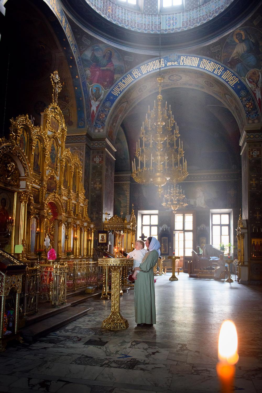 фотограф на крещение, крестины, москва, где крестить, ребенка, храм Воскресения Словущего в Даниловс