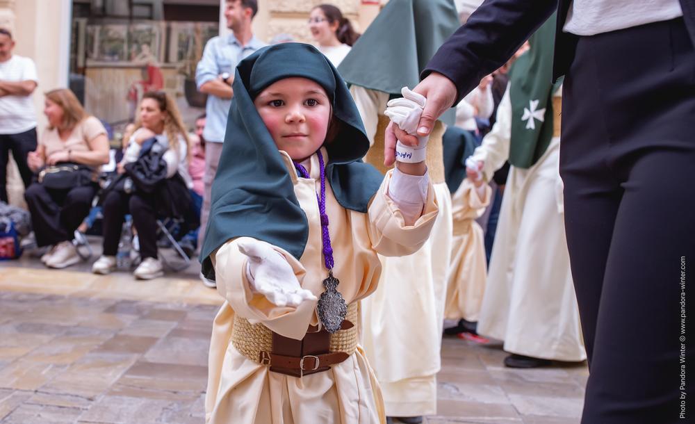 Semana Santa 2025, Domingo de Ramos, Lágrimas y Favores