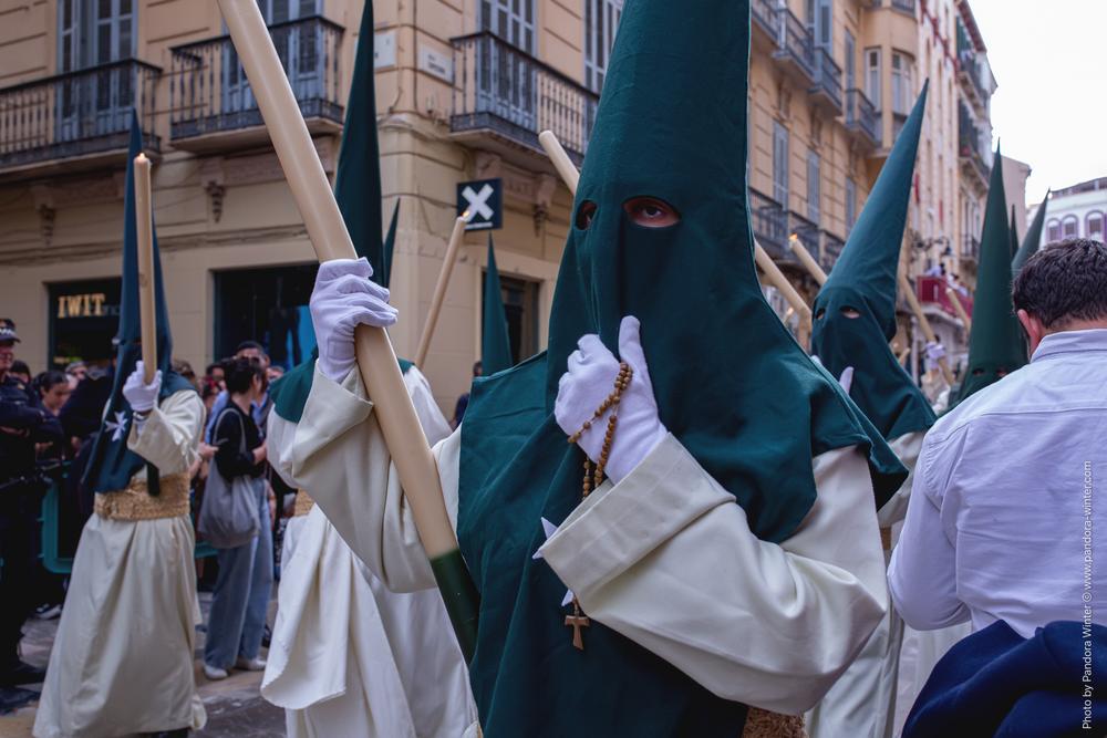 Semana Santa 2025, Domingo de Ramos, Lágrimas y Favores