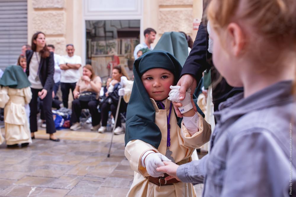 Semana Santa 2025, Domingo de Ramos, Lágrimas y Favores