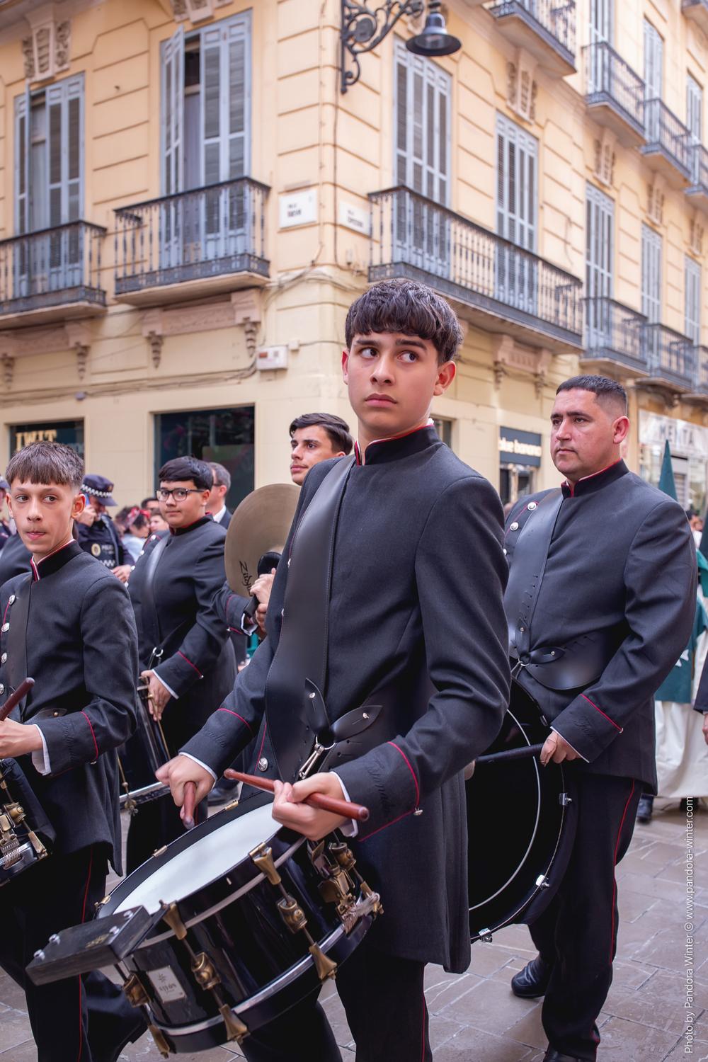 Semana Santa 2025, Domingo de Ramos, Lágrimas y Favores