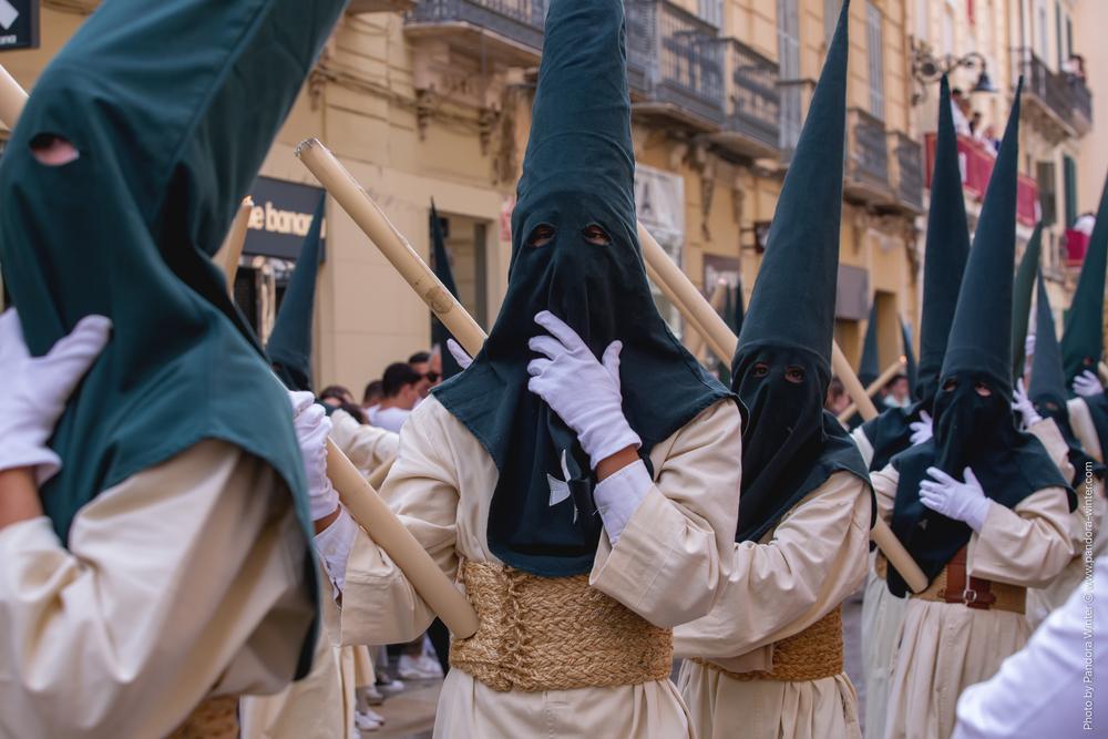Semana Santa 2025, Domingo de Ramos, Lágrimas y Favores