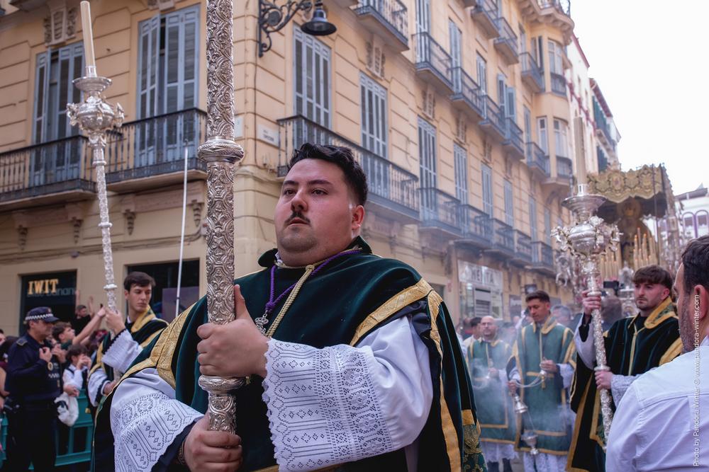 Semana Santa 2025, Domingo de Ramos, Lágrimas y Favores
