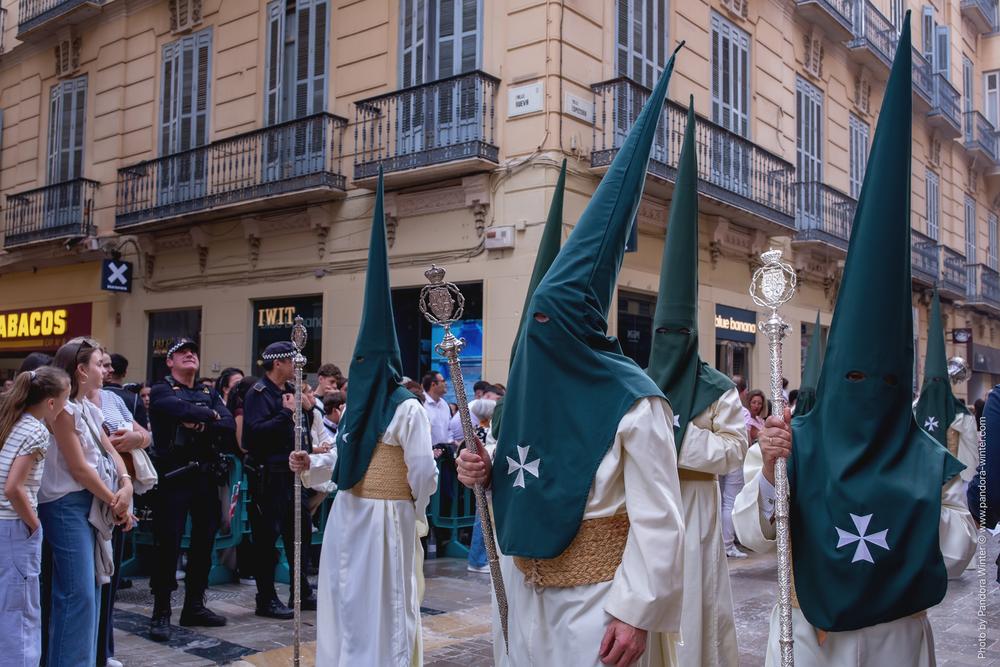 Semana Santa 2025, Domingo de Ramos, Lágrimas y Favores