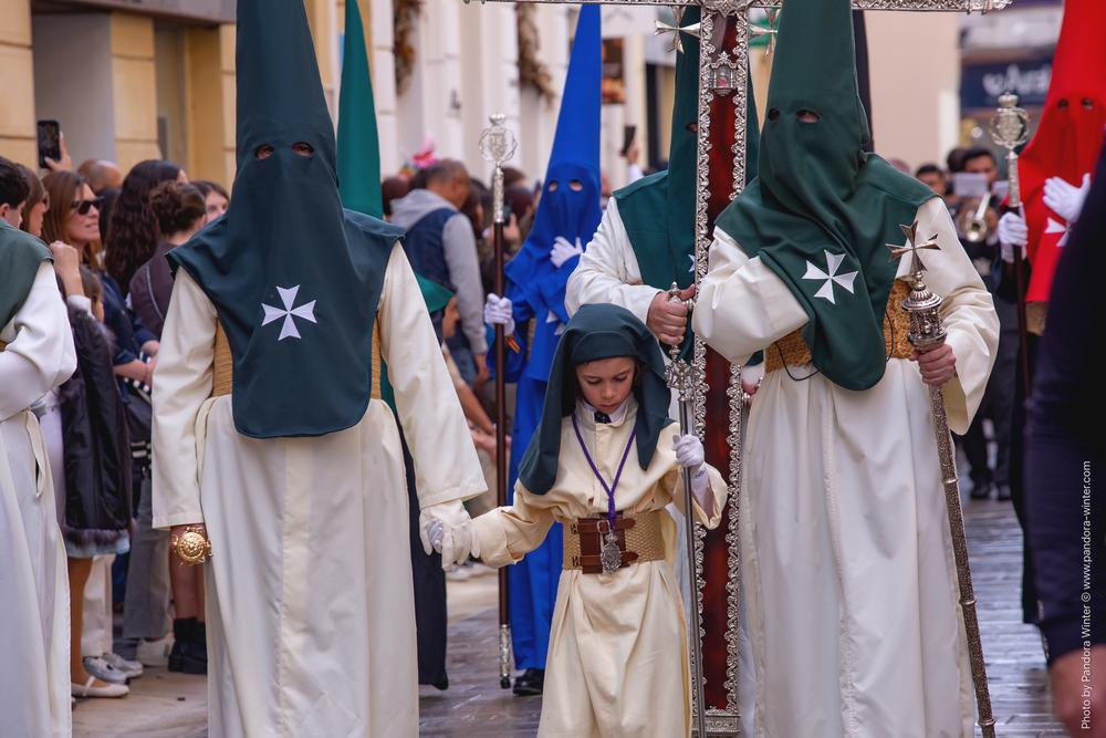 Semana Santa 2025, Domingo de Ramos, Lágrimas y Favores