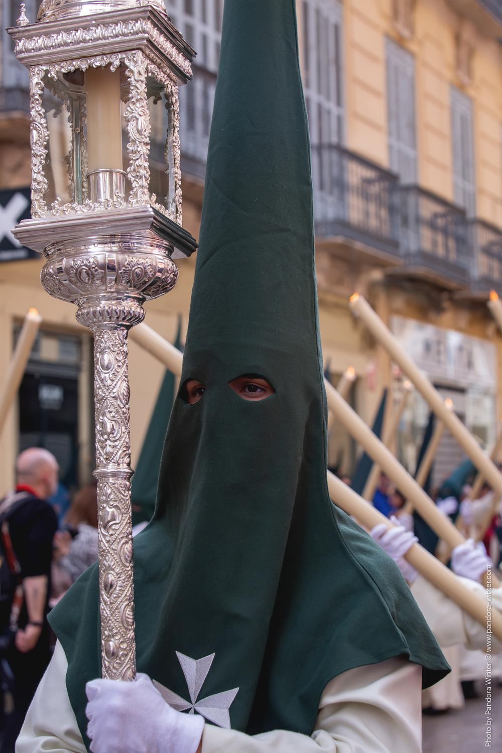 Semana Santa 2025, Domingo de Ramos, Lágrimas y Favores