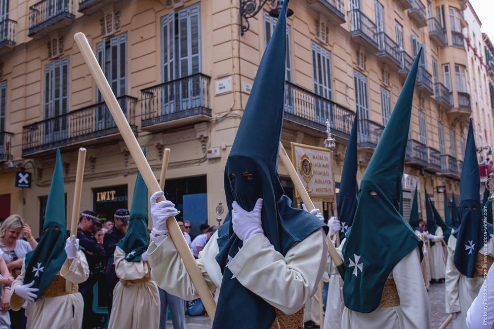 Semana Santa 2025, Domingo de Ramos, Lágrimas y Favores