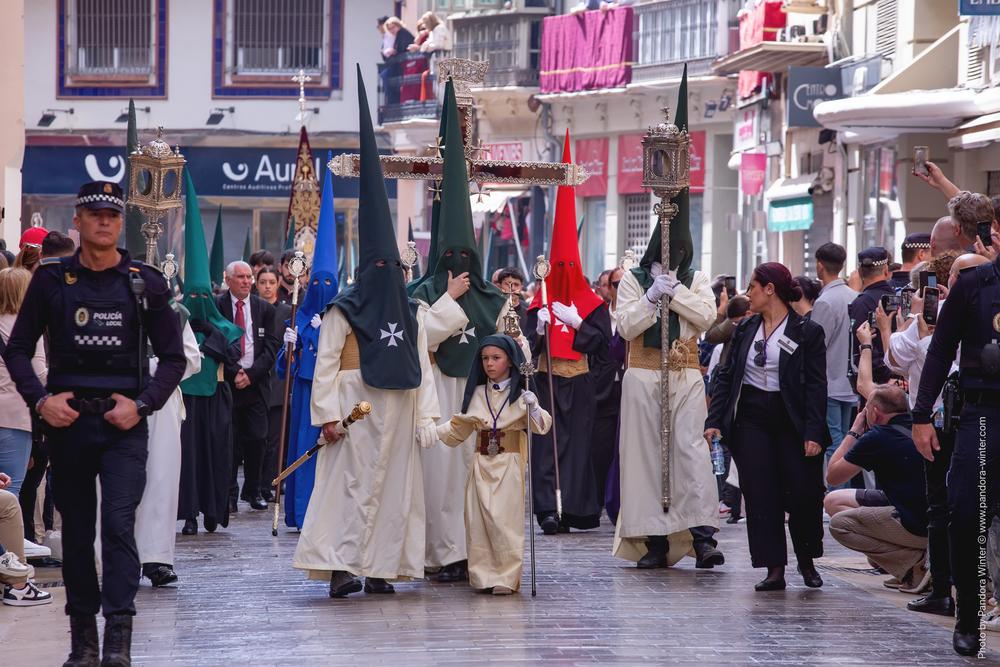 Semana Santa 2025, Domingo de Ramos, Lágrimas y Favores