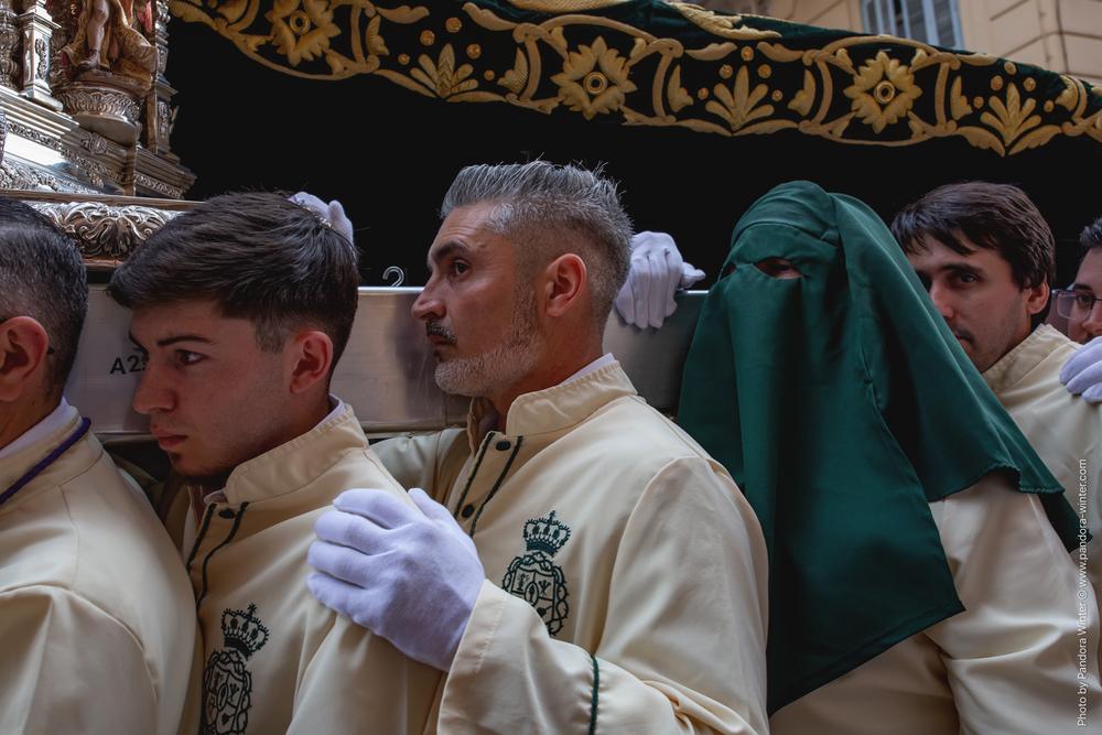 Semana Santa 2025, Domingo de Ramos, Lágrimas y Favores