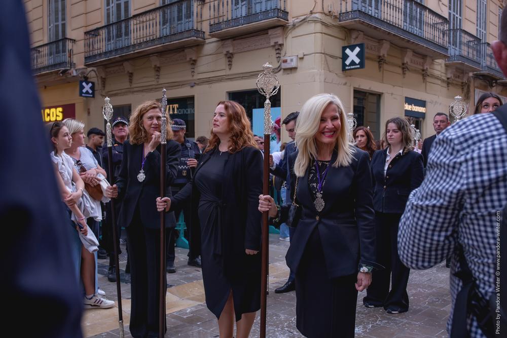 Semana Santa 2025, Domingo de Ramos, Lágrimas y Favores