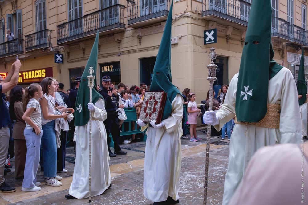 Semana Santa 2025, Domingo de Ramos, Lágrimas y Favores