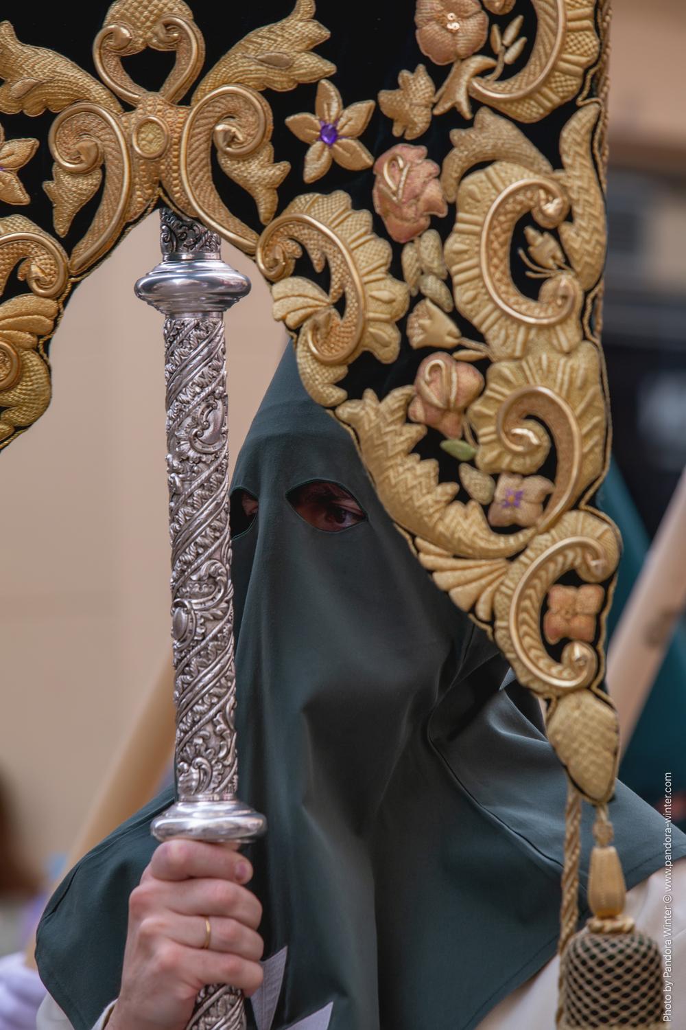 Semana Santa 2025, Domingo de Ramos, Lágrimas y Favores